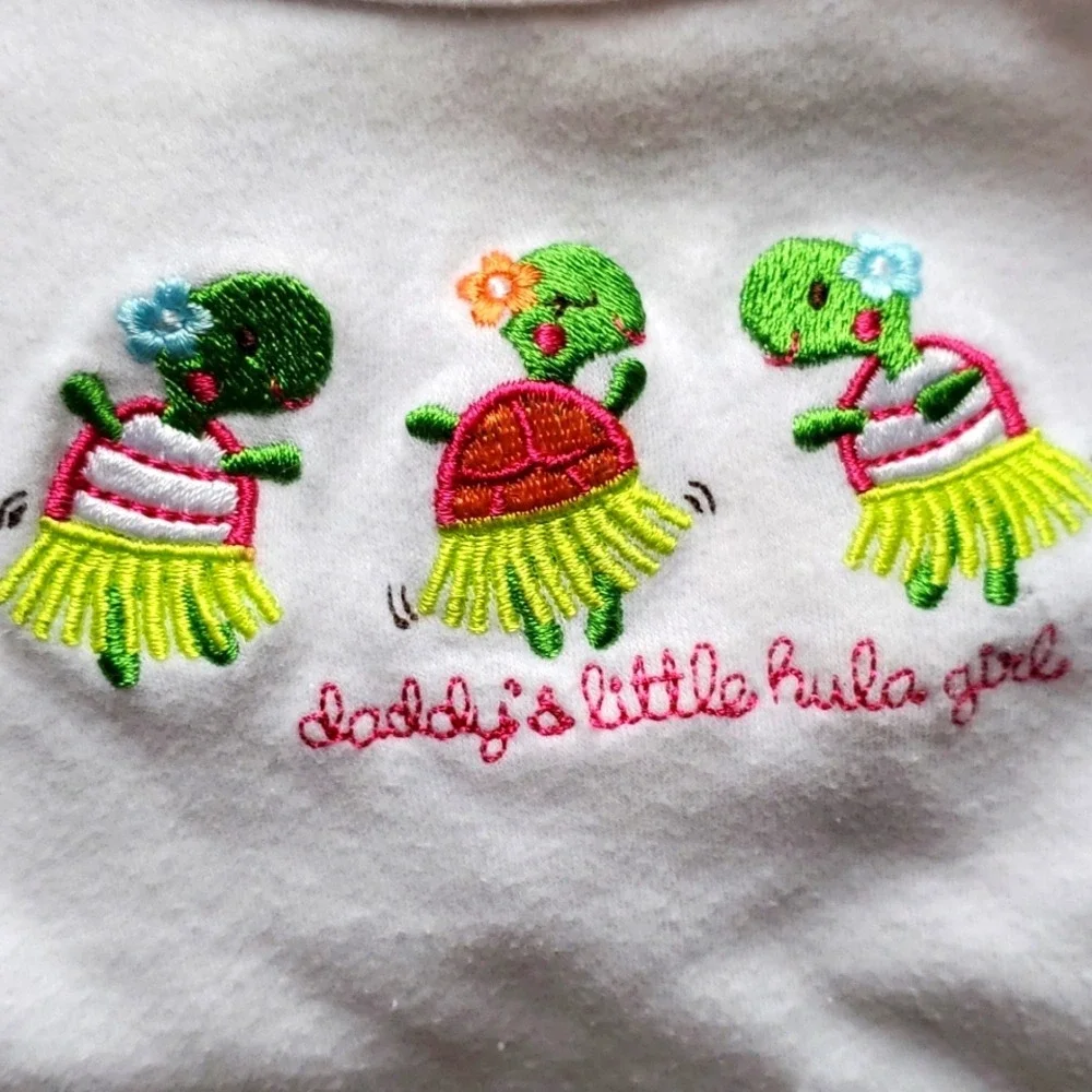 Carters Girl 3 Short Sleeve Onesies Size 6M- turtle, bee,‎ woke up